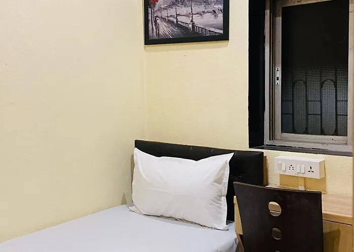 Royal Cabin Stay Mumbai